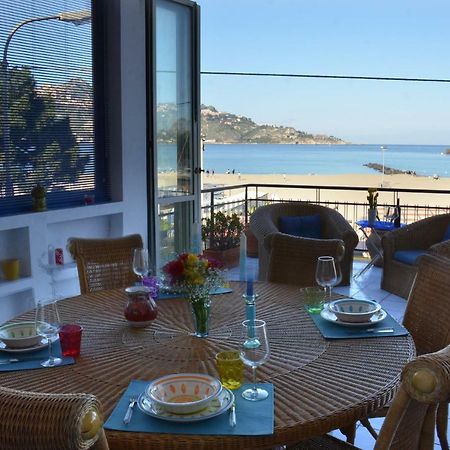 Apartamento Terrazza Sul Mare Giardini-Naxos Exterior foto
